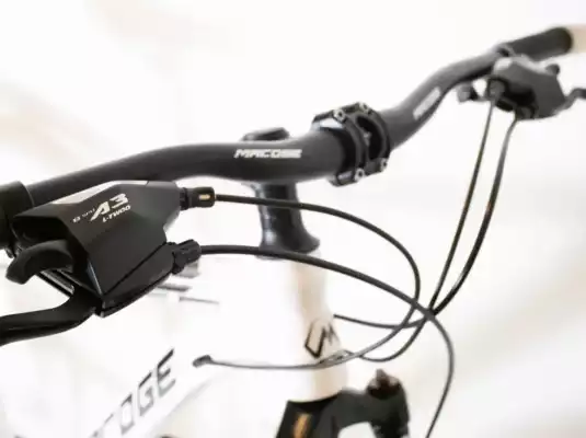 Велосипед  Macoge C200 д.27,5 р.18, белый